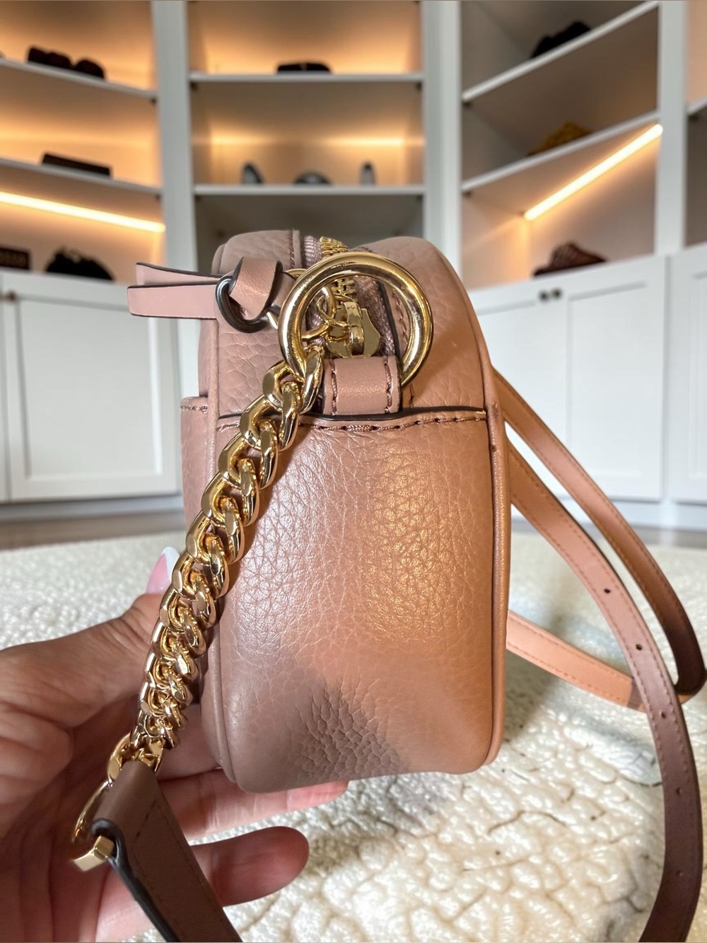 Authentic Michael Kors Pebbled Leather Camera Crossbody Bag - Picture 5 of 11